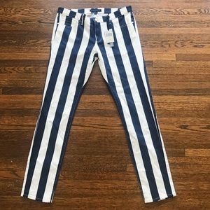 SOLD NWT JUICY COUTURE STRPIE SKINNY JEANS